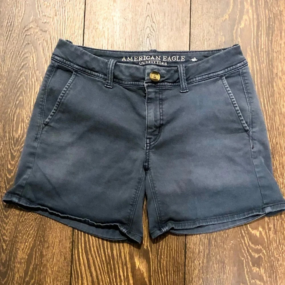 Cute casual A&E shorts